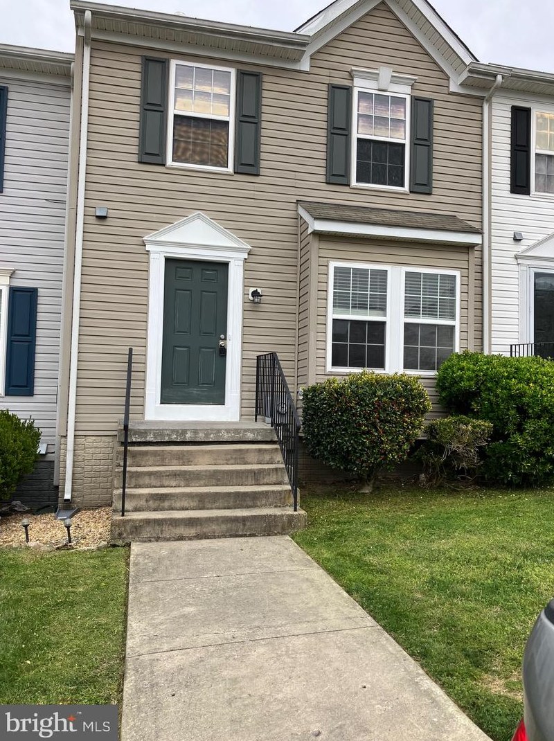 6 Litchfield Ln W, Martinsburg, WV 25405