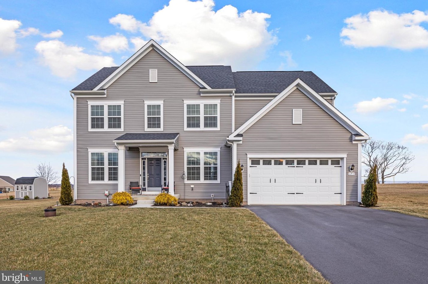 693 Holland Dr, Martinsburg, WV 25403-1395