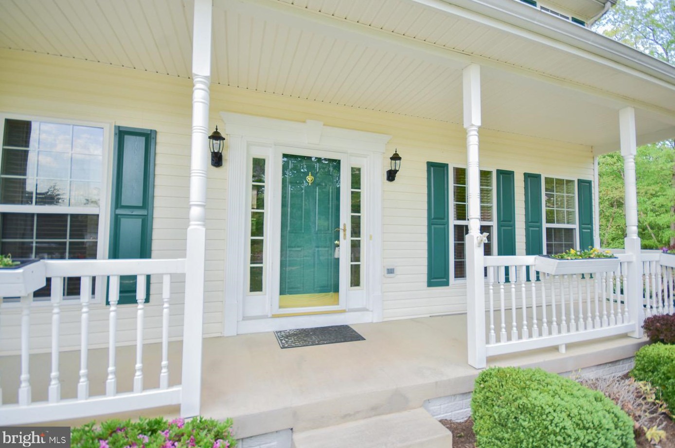 129 Sawmill Rd, Hedgesville, WV 25427