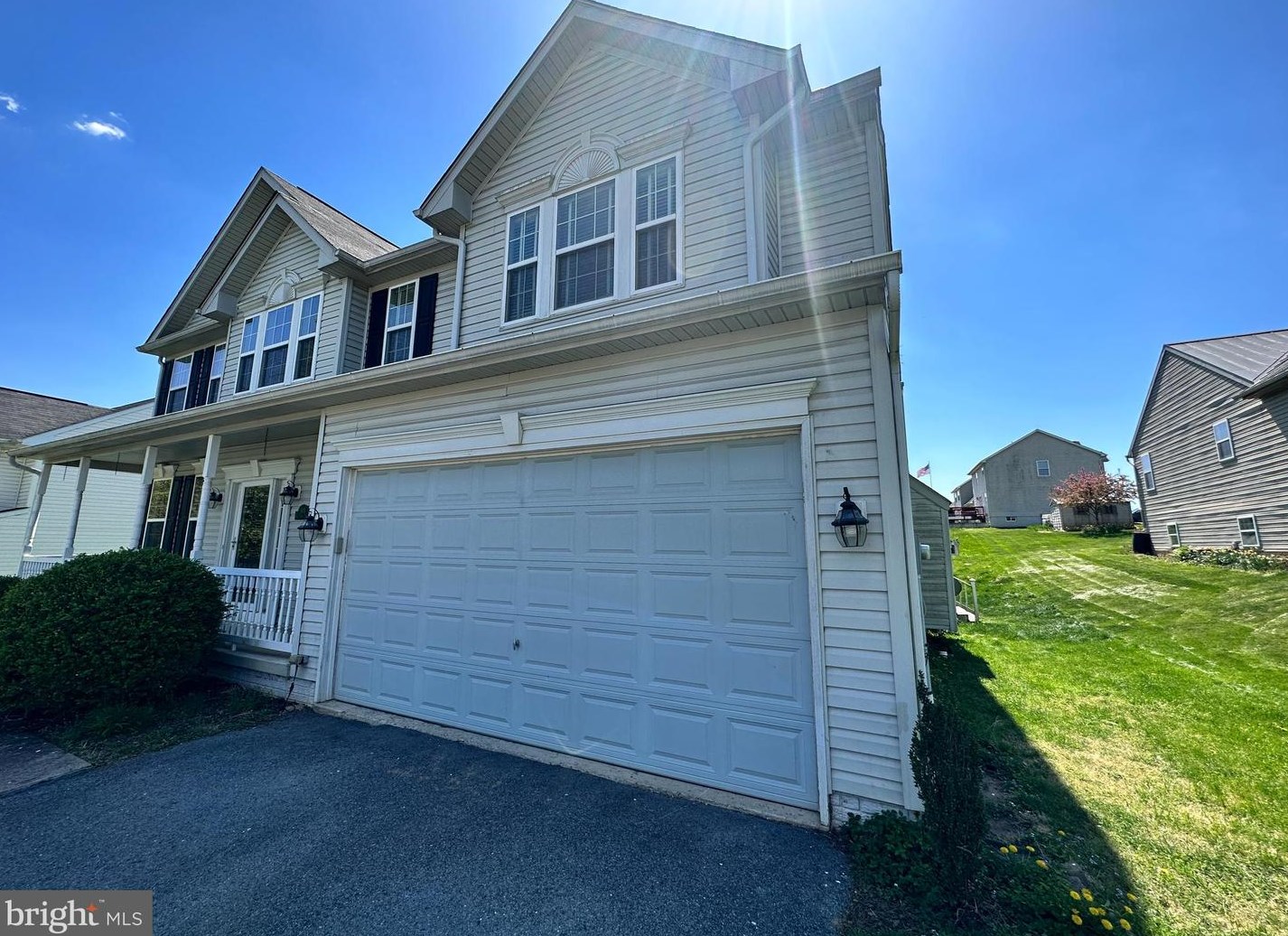 1615 W Race St, Martinsburg, WV 25401