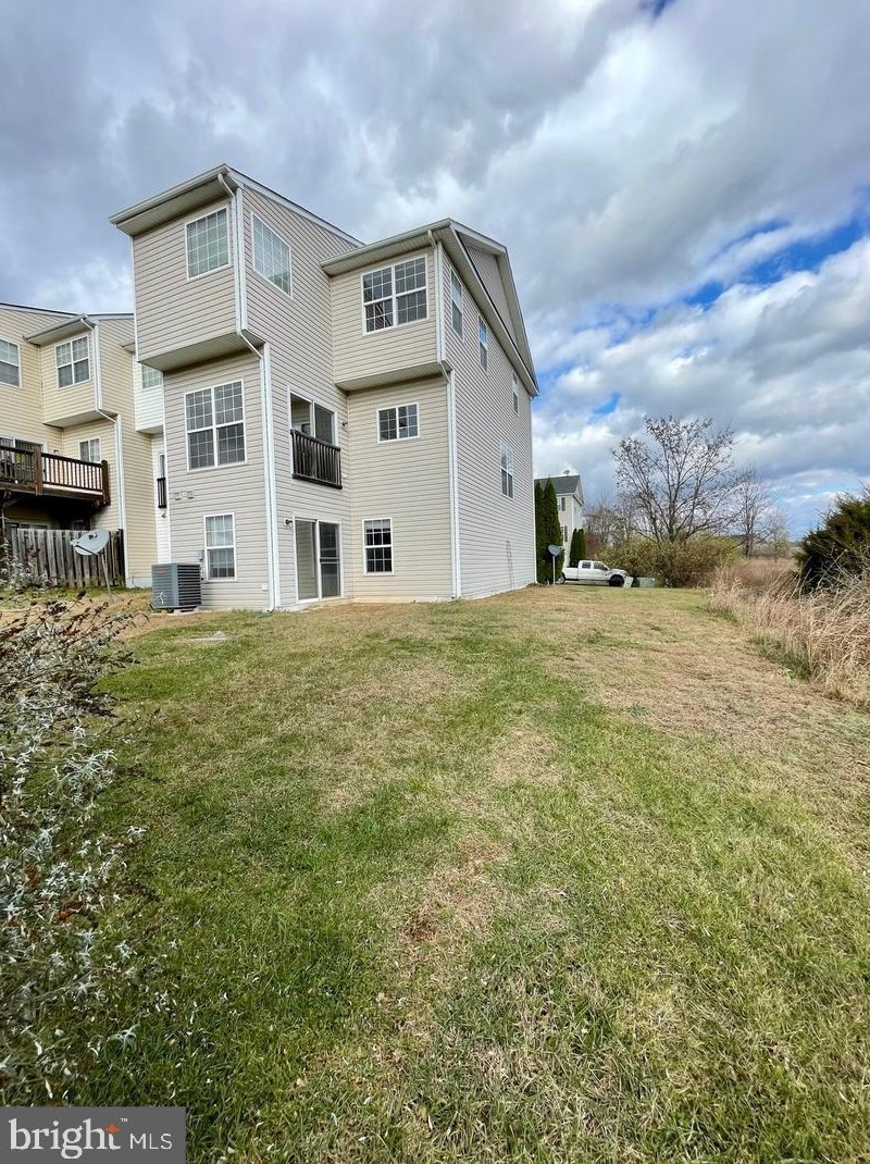 317 Bertelli Ct, Martinsburg, WV 25403