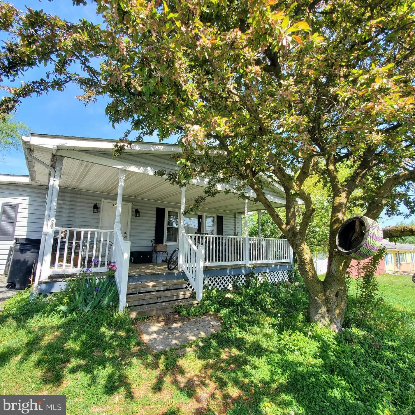 306 Western Ave, Martinsburg, WV 25404-0019