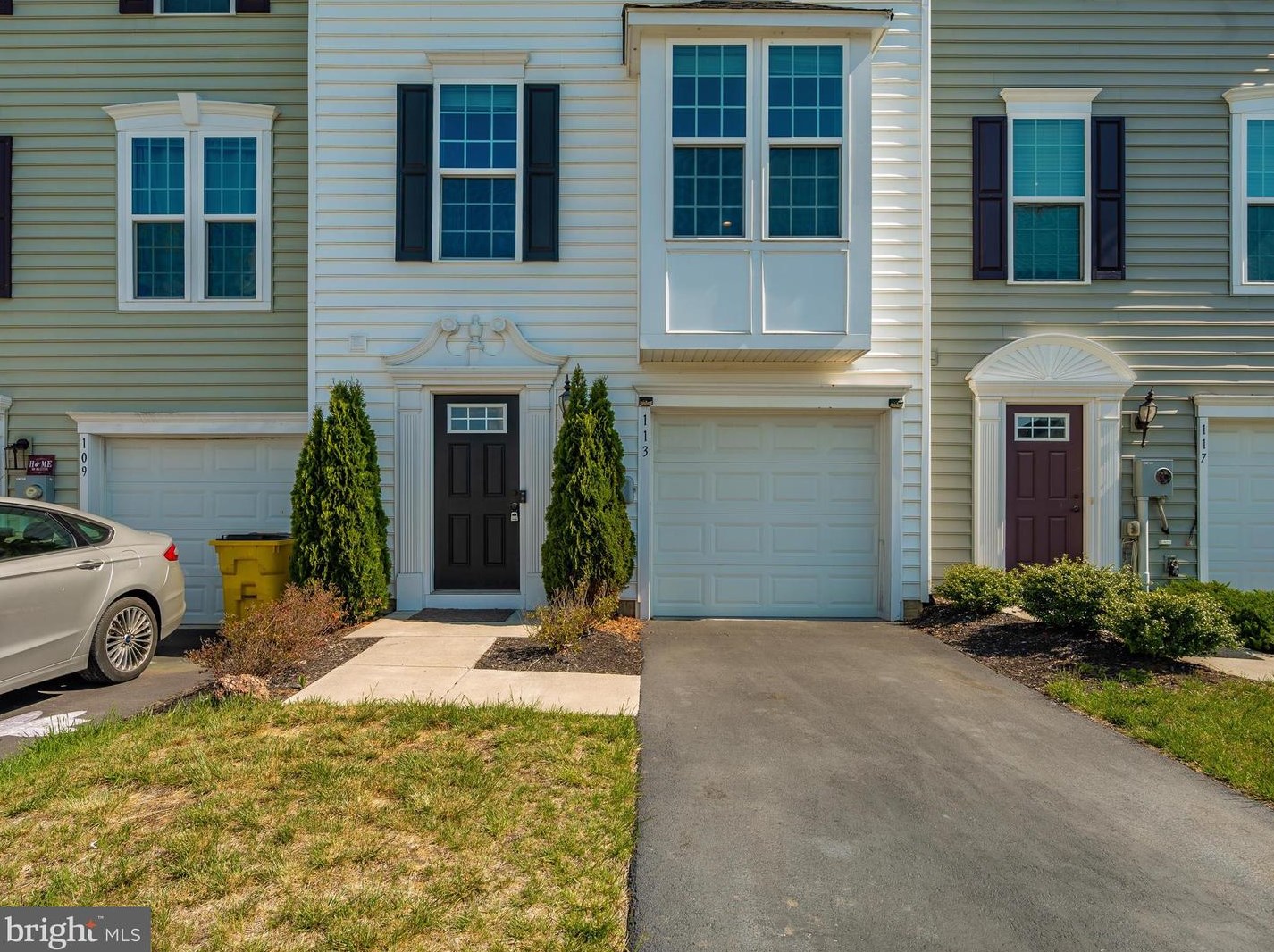 113 Montreal Way, Falling Waters, WV 25419