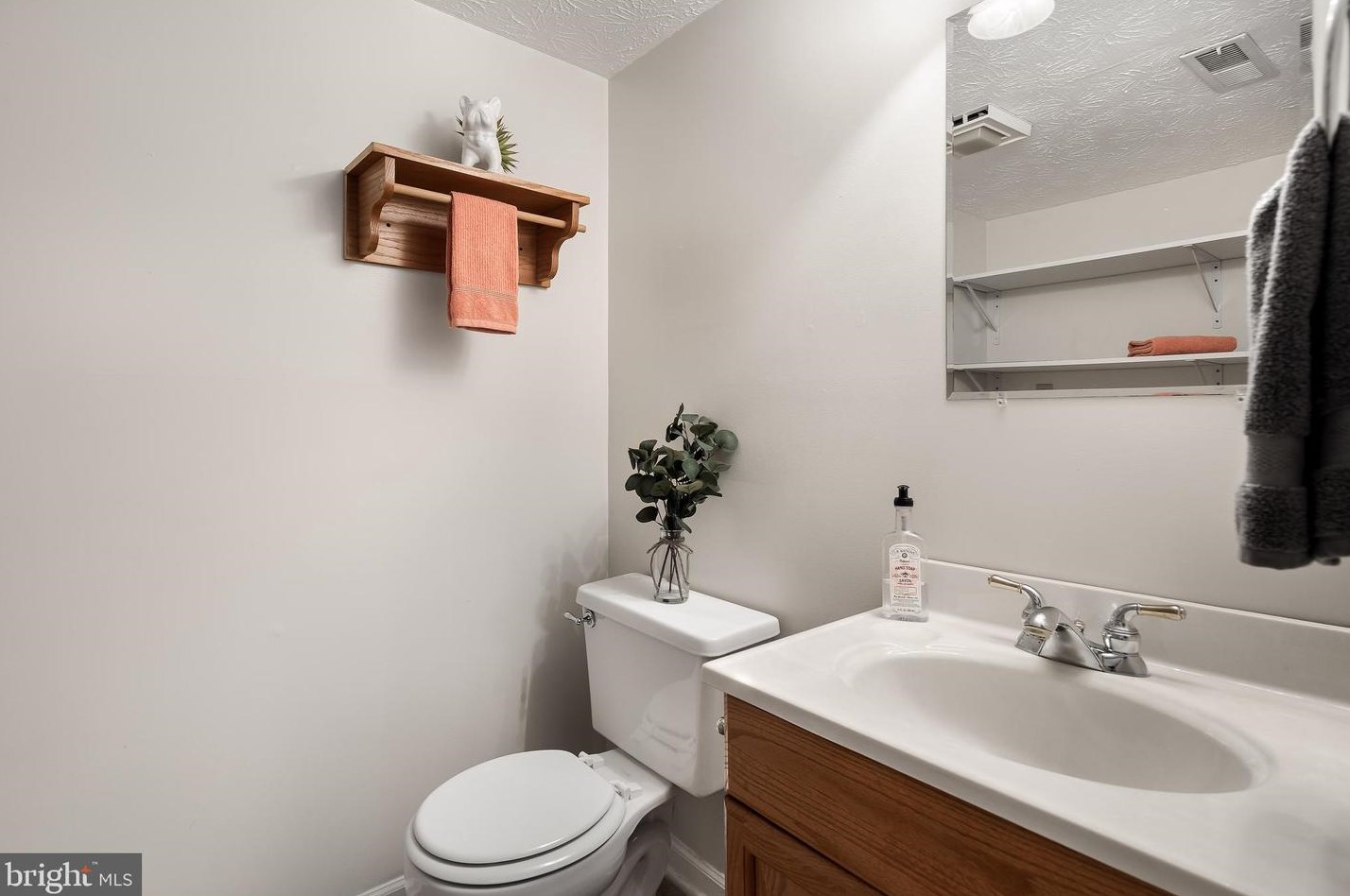 162 Stadium Cir, Inwood WV  25428-4327 exterior