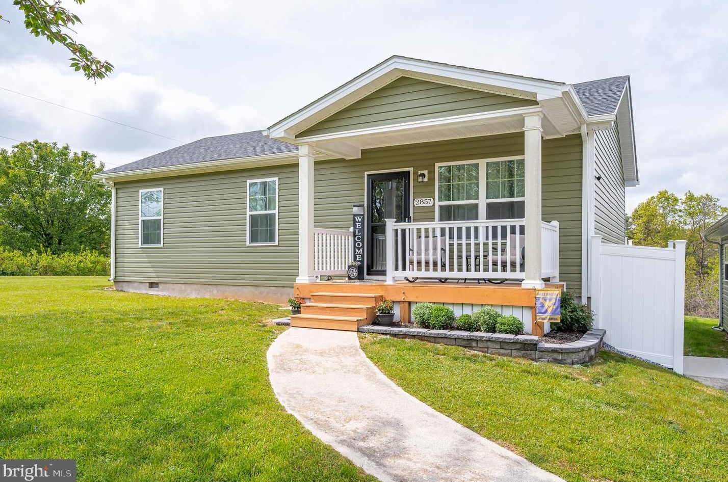 2857 Sulphur Springs Rd, Inwood, WV 25428