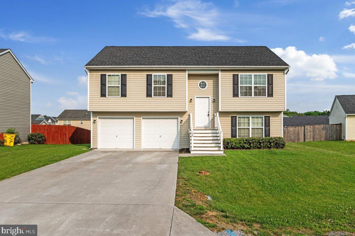 24 Gibson Rd, Inwood, WV 25428