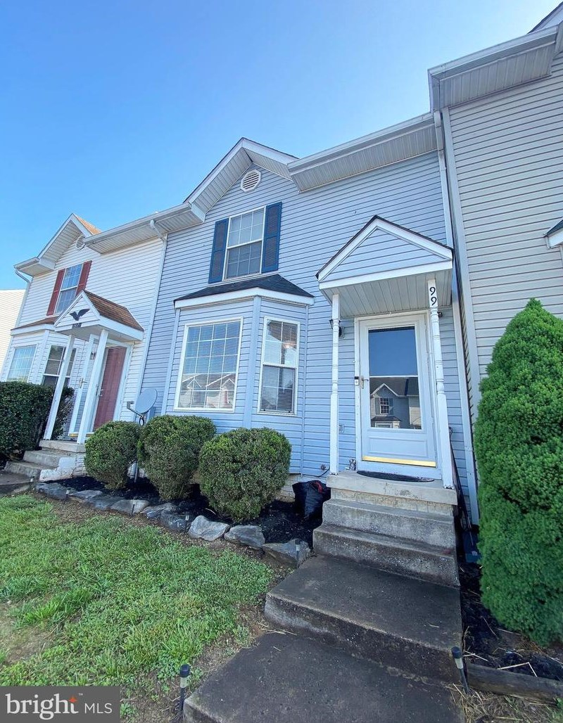 99 Stadium Cir, Inwood, WV 25428