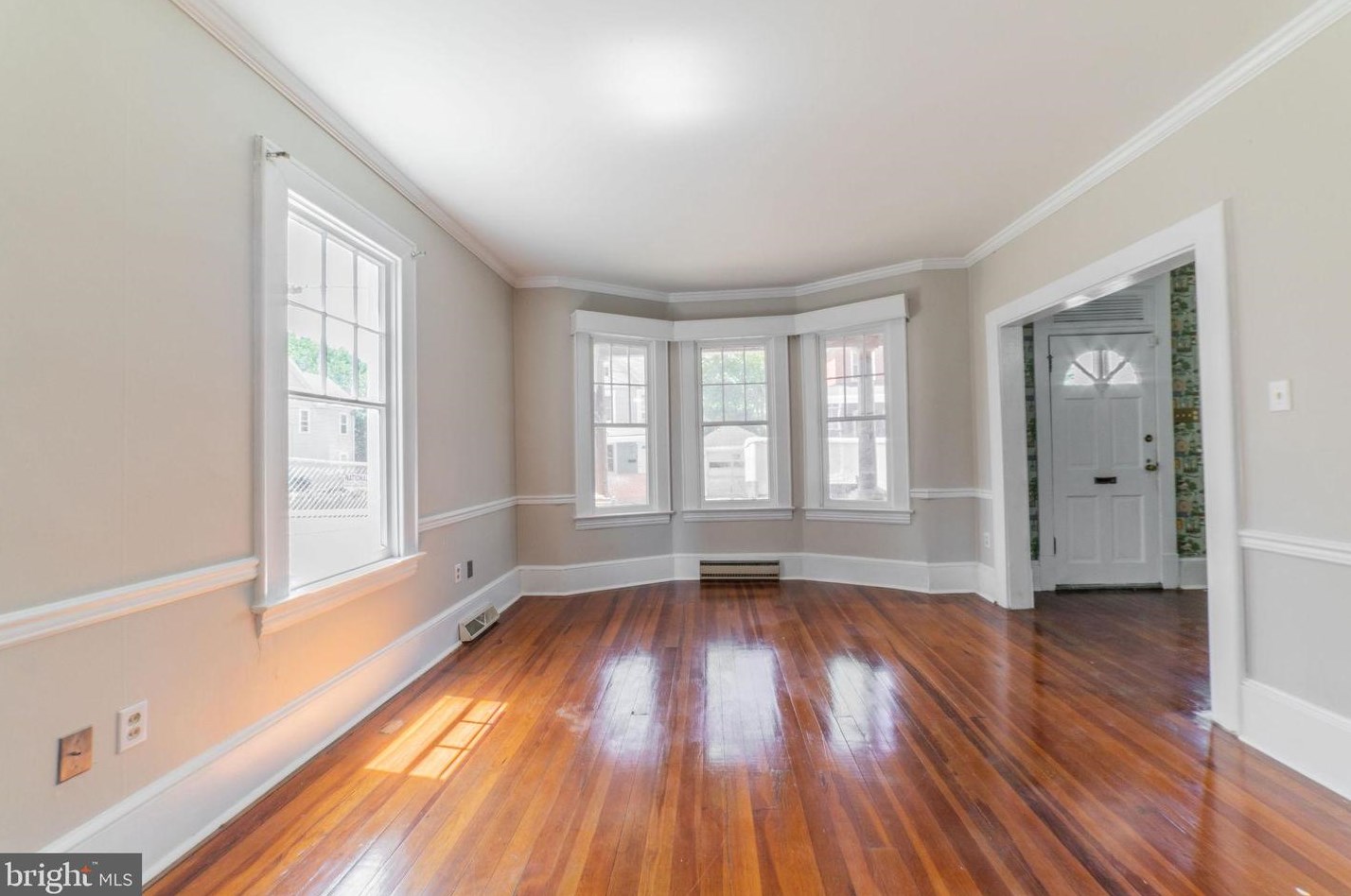 208 Porter Ave, Martinsburg, WV 25401-2223