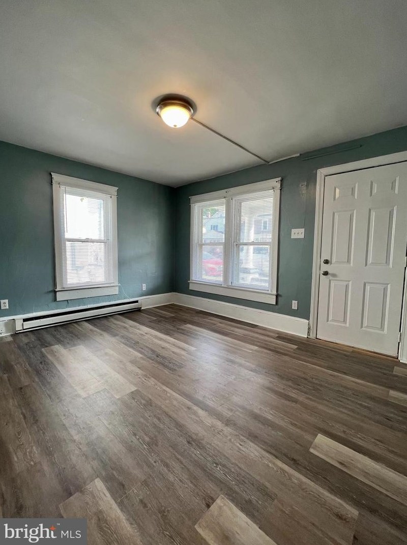 734 John St, Martinsburg, WV 25401-2204