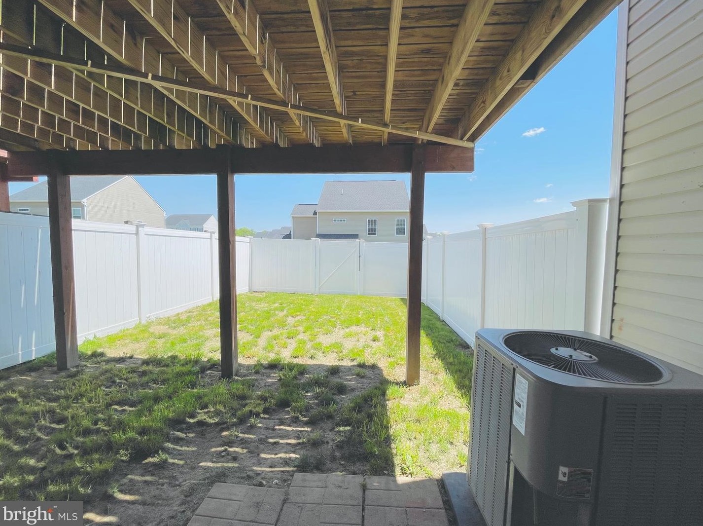 318 Rumbling Rock Rd, Hedgesville, WV 25427