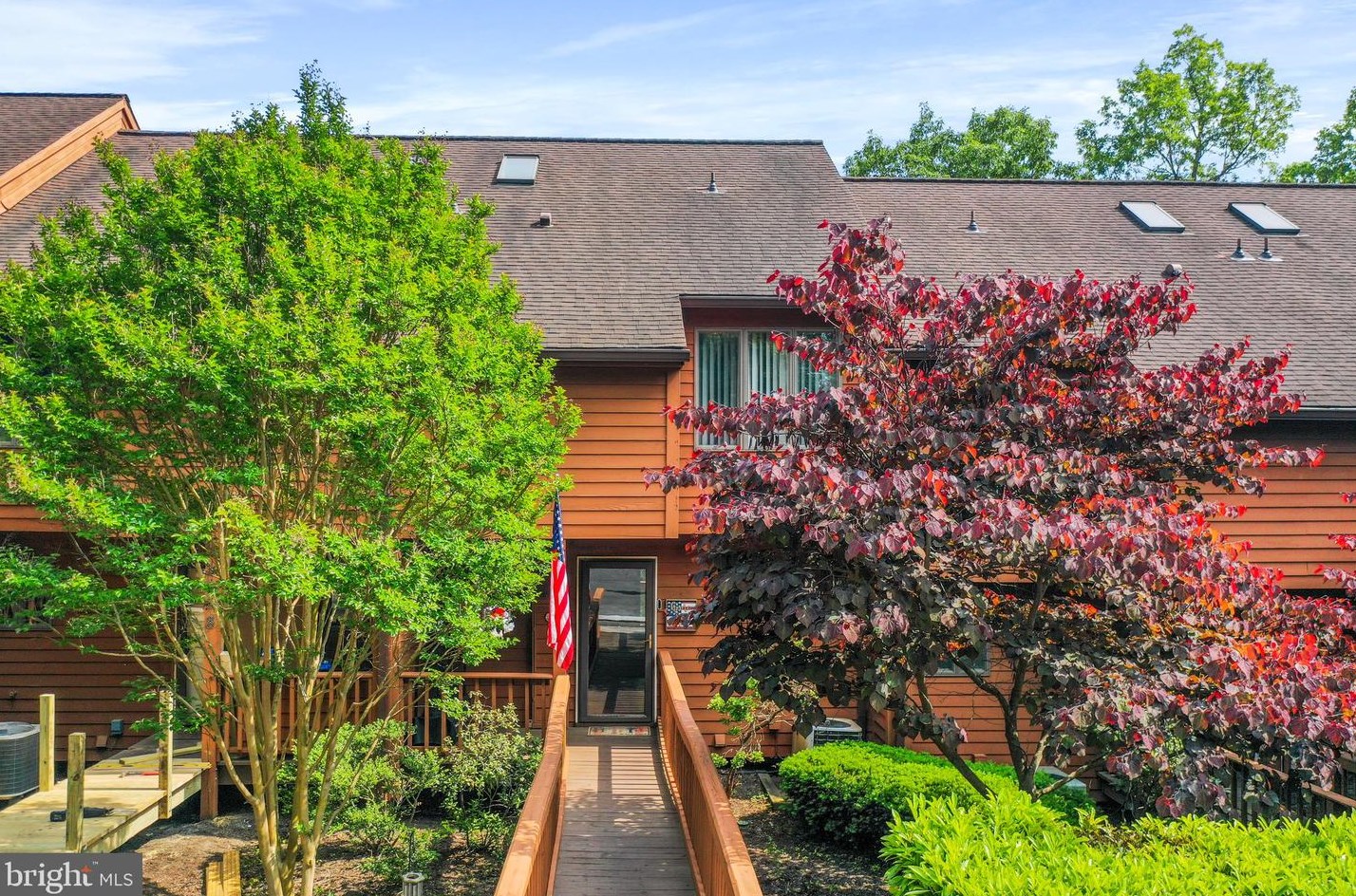 106 Tecumseh Trail, Hedgesville, WV 25427