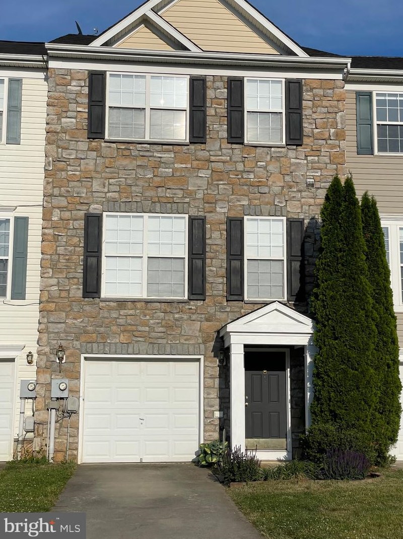 403 Bertelli Ct, Martinsburg, WV 25403-6168