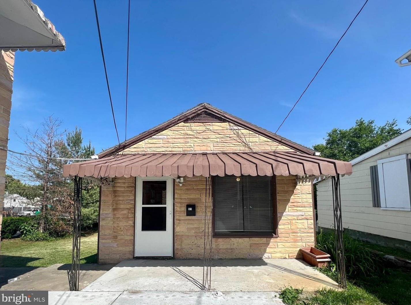 921 N Queen St, Martinsburg, WV 25404