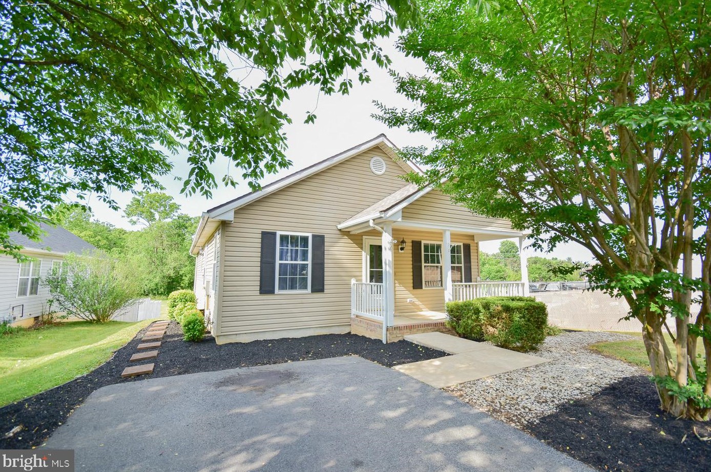 111 Spinners Ln, Martinsburg, WV 25401-2961