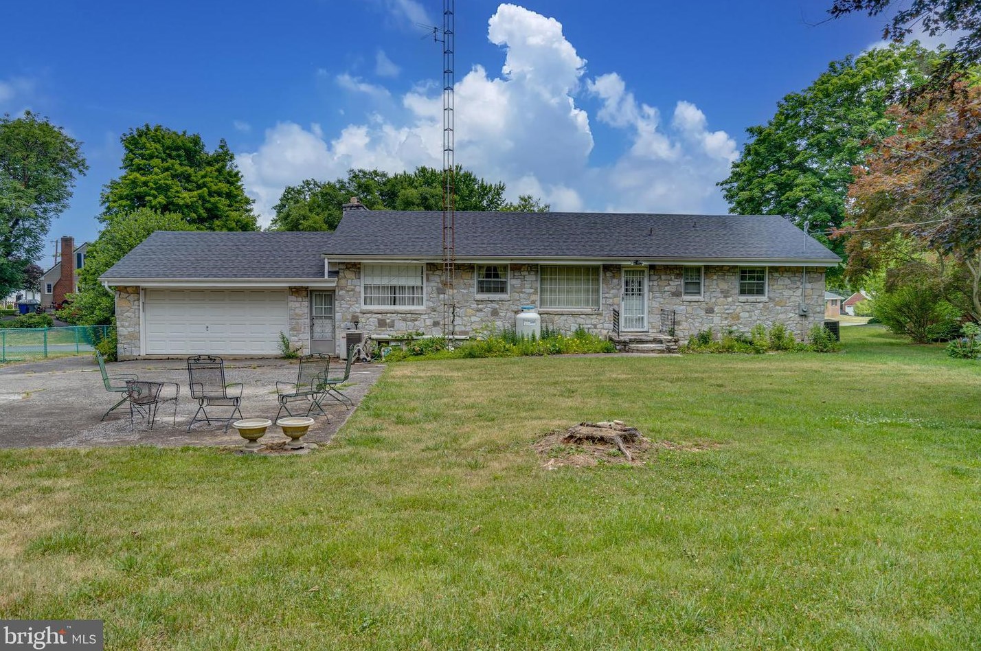 310 Louisiana Ave, Martinsburg, WV 25401-2034