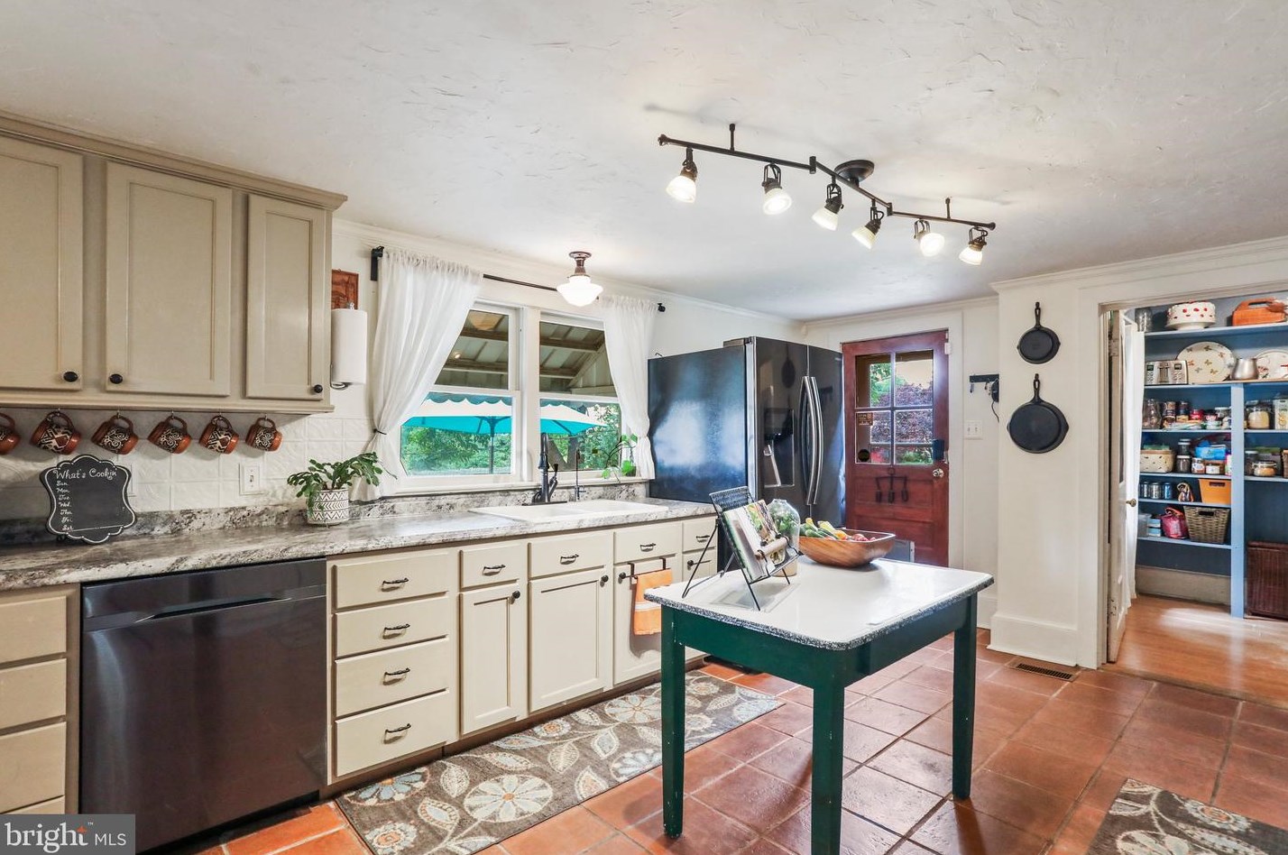 110 Tennessee Ave, Martinsburg WV 25401-2333 exterior