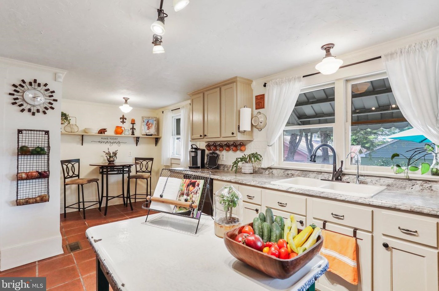 110 Tennessee Ave, Martinsburg WV 25401-2333 exterior