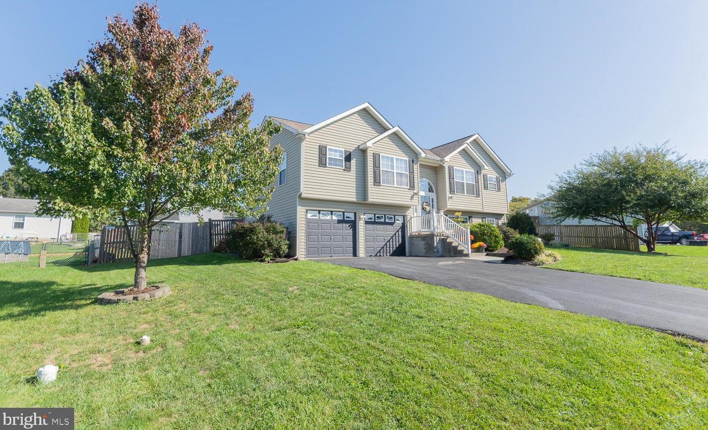 264 Jetta Cir, Martinsburg, WV 25403-2297