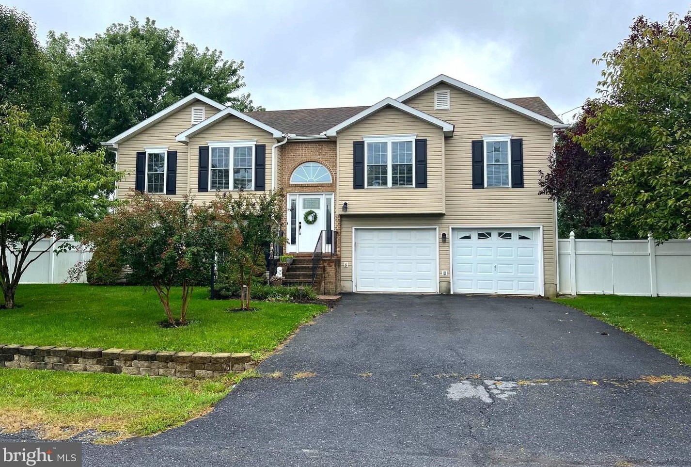 48 Pointer Way, Inwood, WV 25428