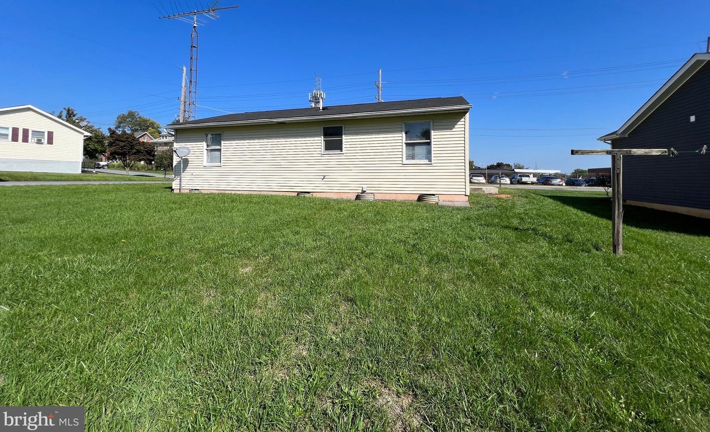 105 Jefferson St, Martinsburg, WV 25401-1603