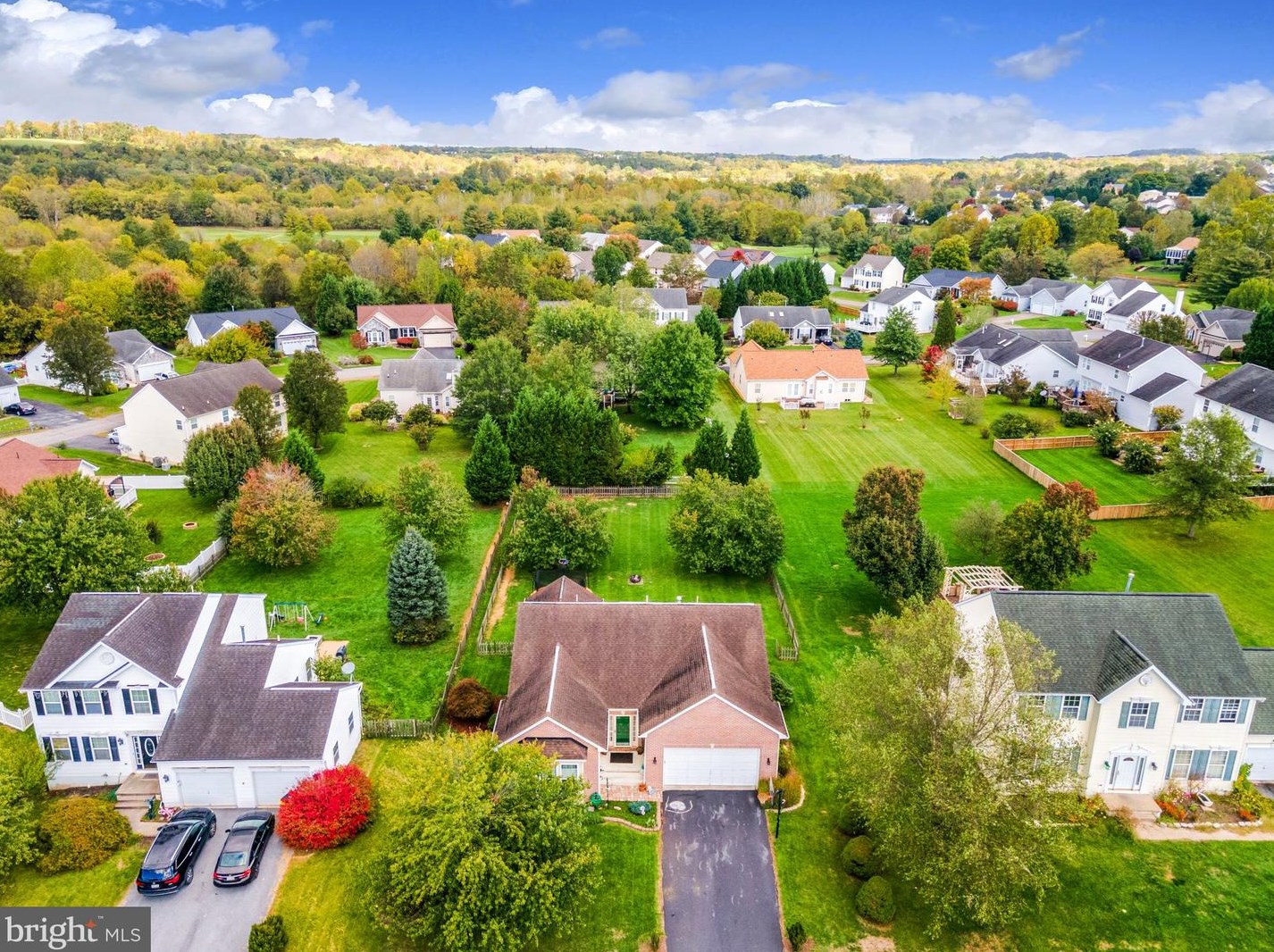 207 Caledonia Dr, Martinsburg WV  25405-5743 exterior