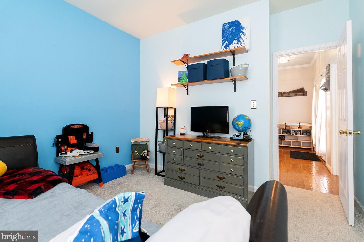 207 Caledonia Dr, Martinsburg WV  25405-5743 exterior