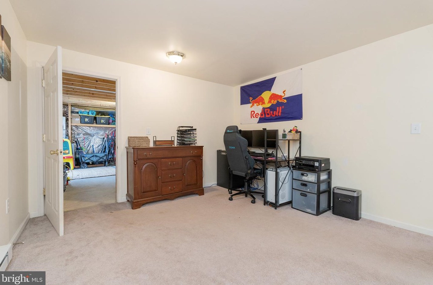 207 Caledonia Dr, Martinsburg WV  25405-5743 exterior