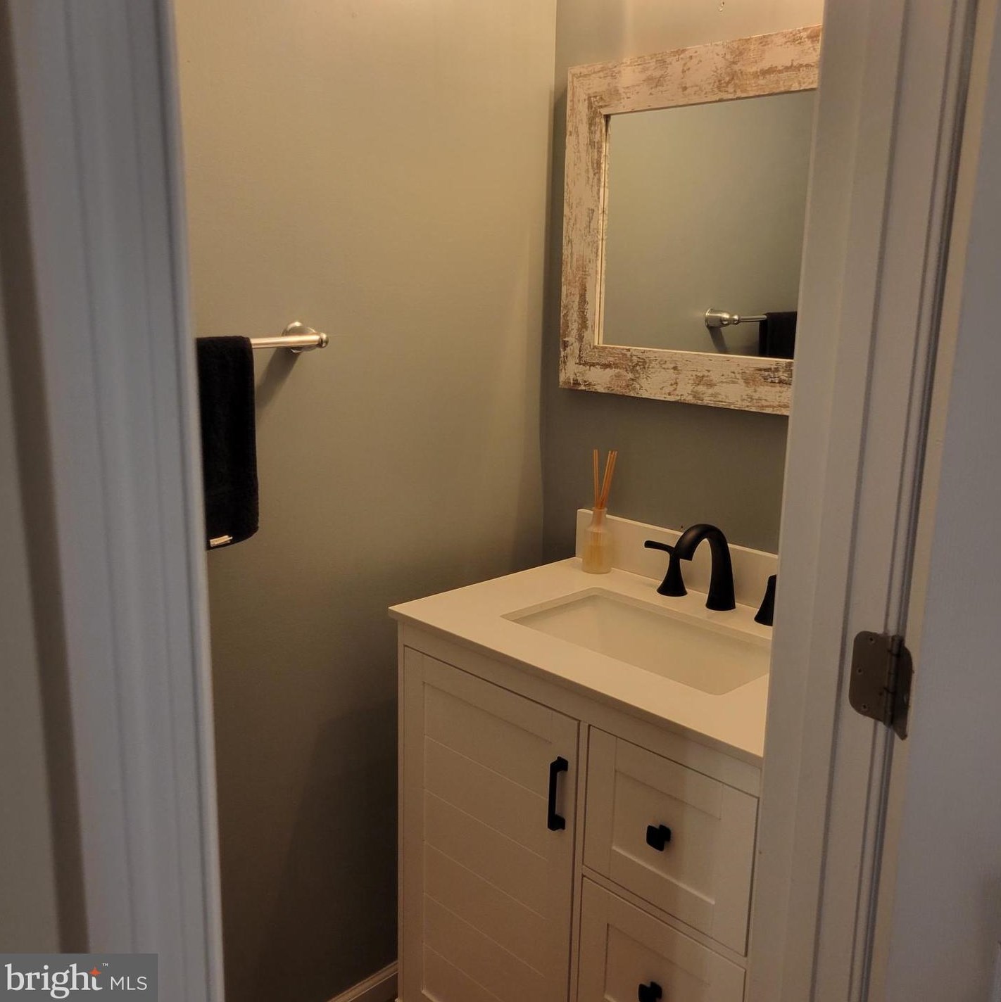 87 Moody Dr, Martinsburg WV  25405-6954 exterior