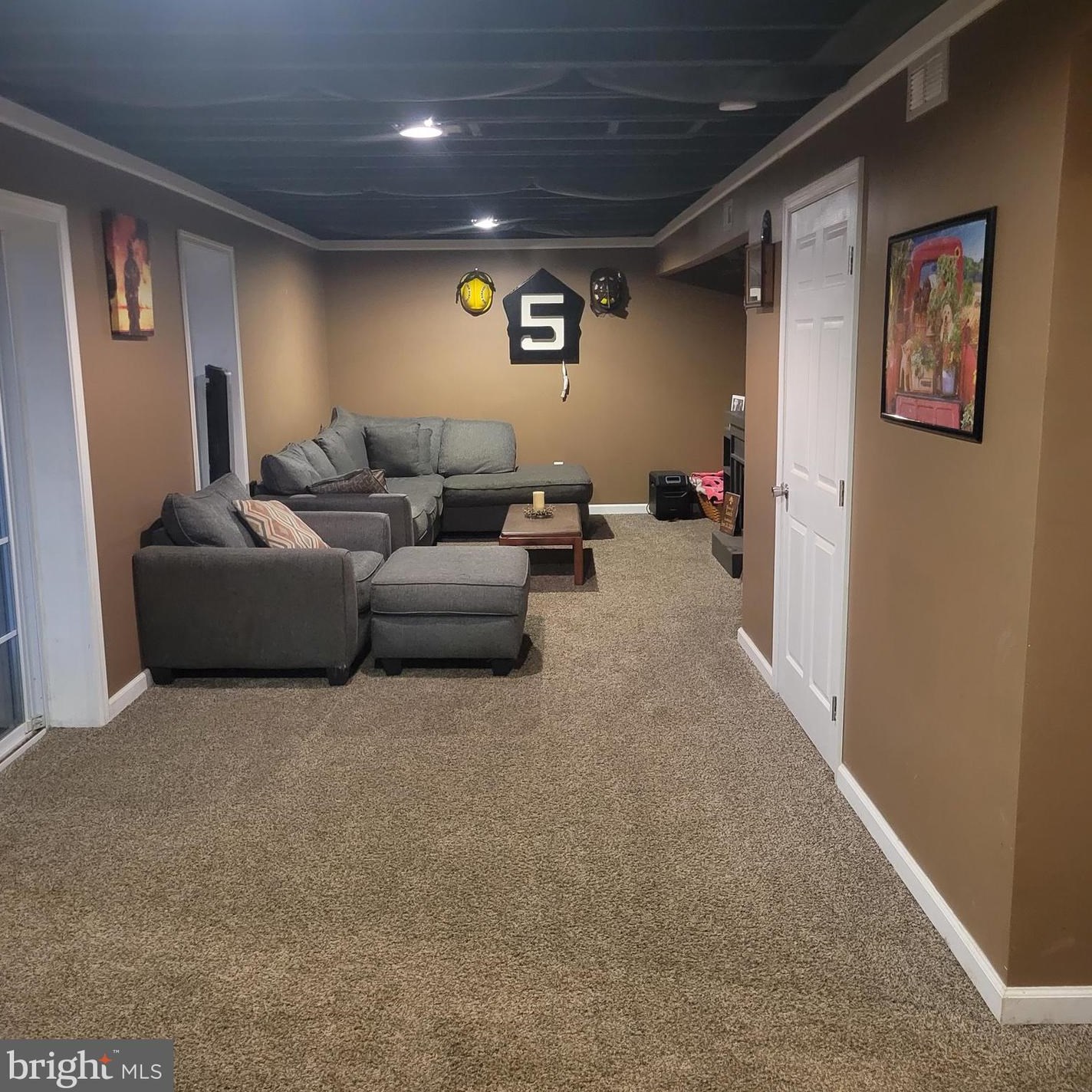 87 Moody Dr, Martinsburg WV  25405-6954 exterior