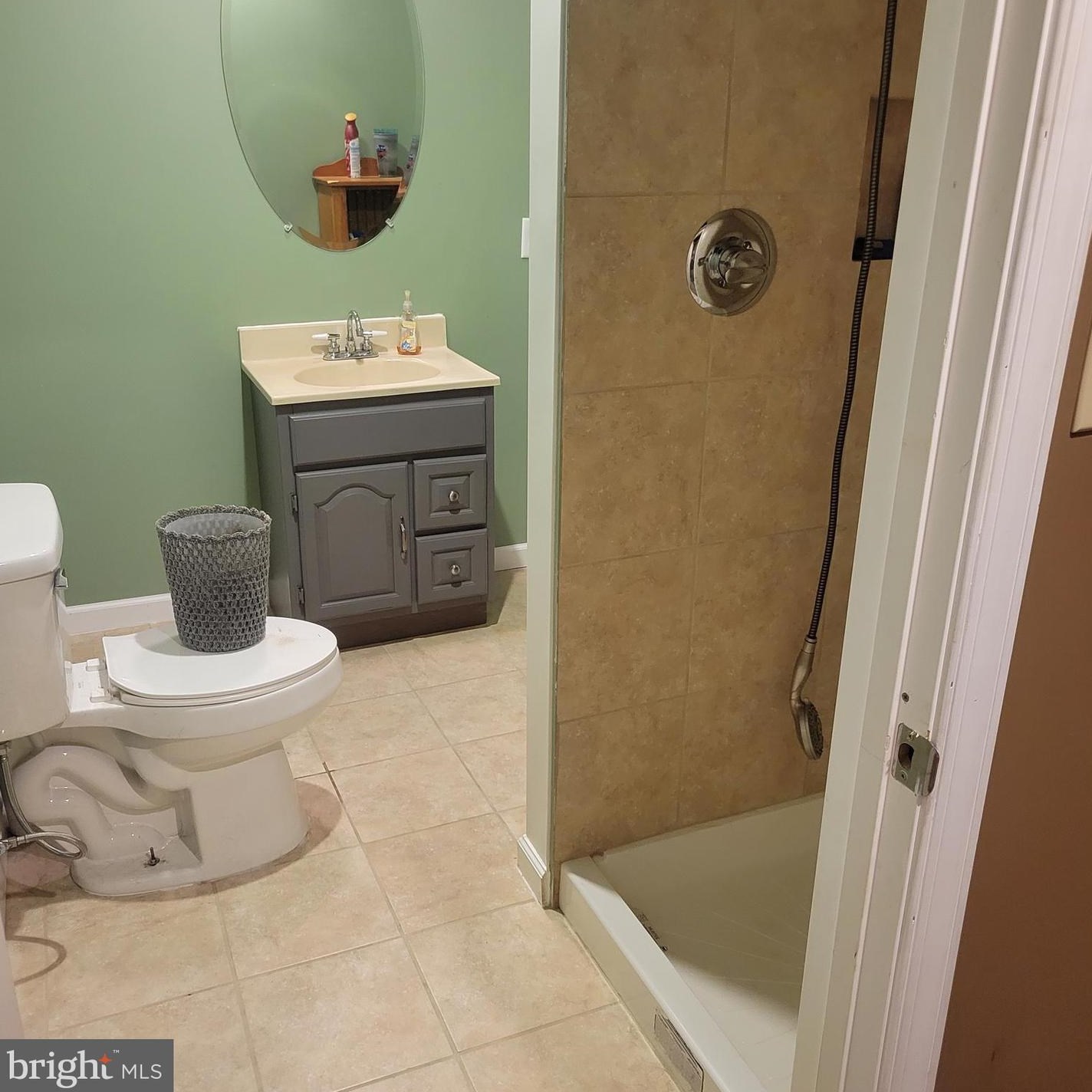 87 Moody Dr, Martinsburg WV  25405-6954 exterior