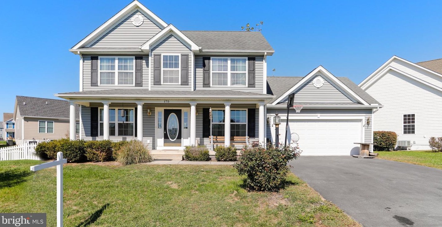 175 Shannon Ct, Inwood, WV 25428