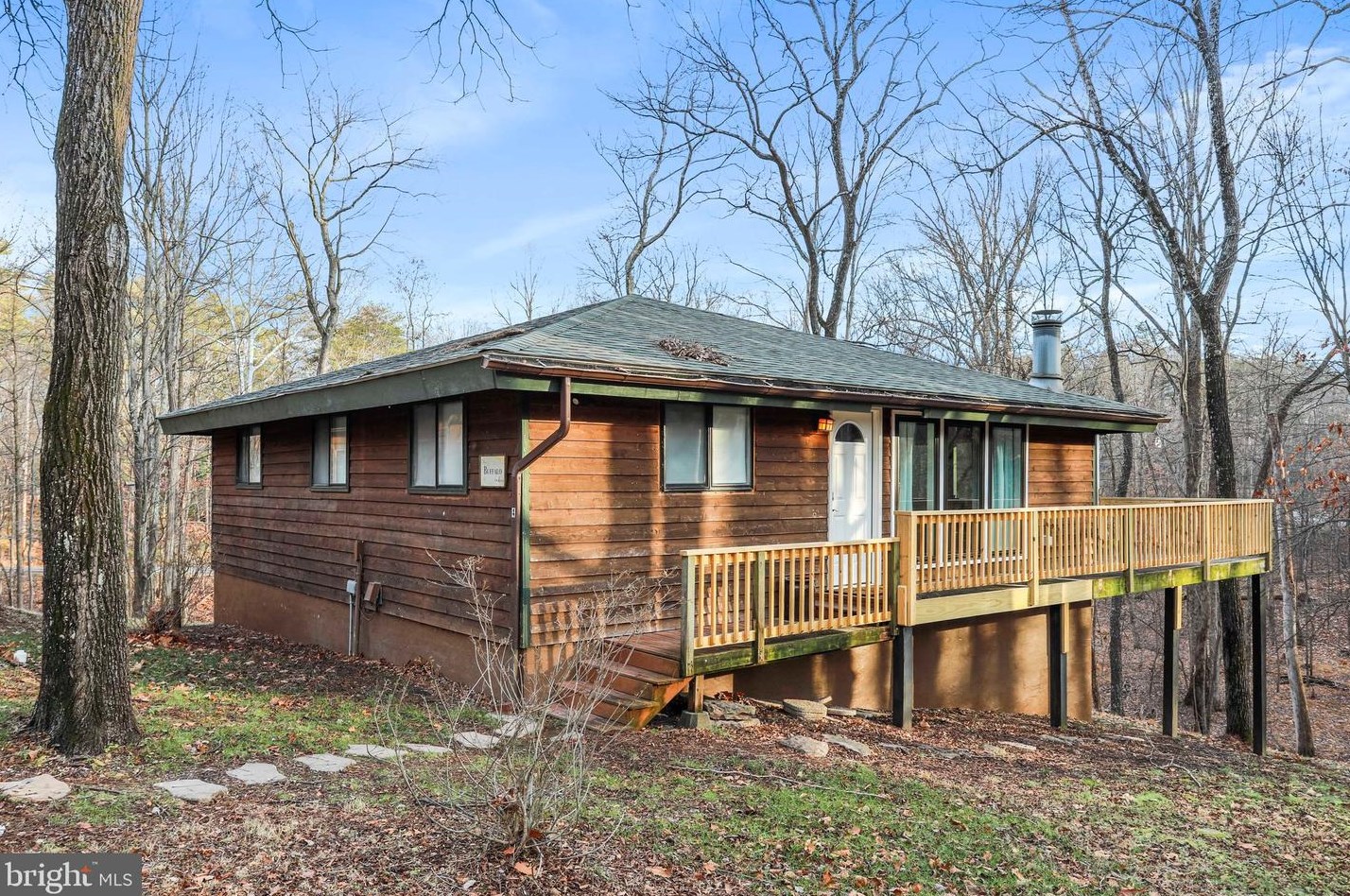 4 Pileated Woodpecker Ln, Hedgesville, WV 25427