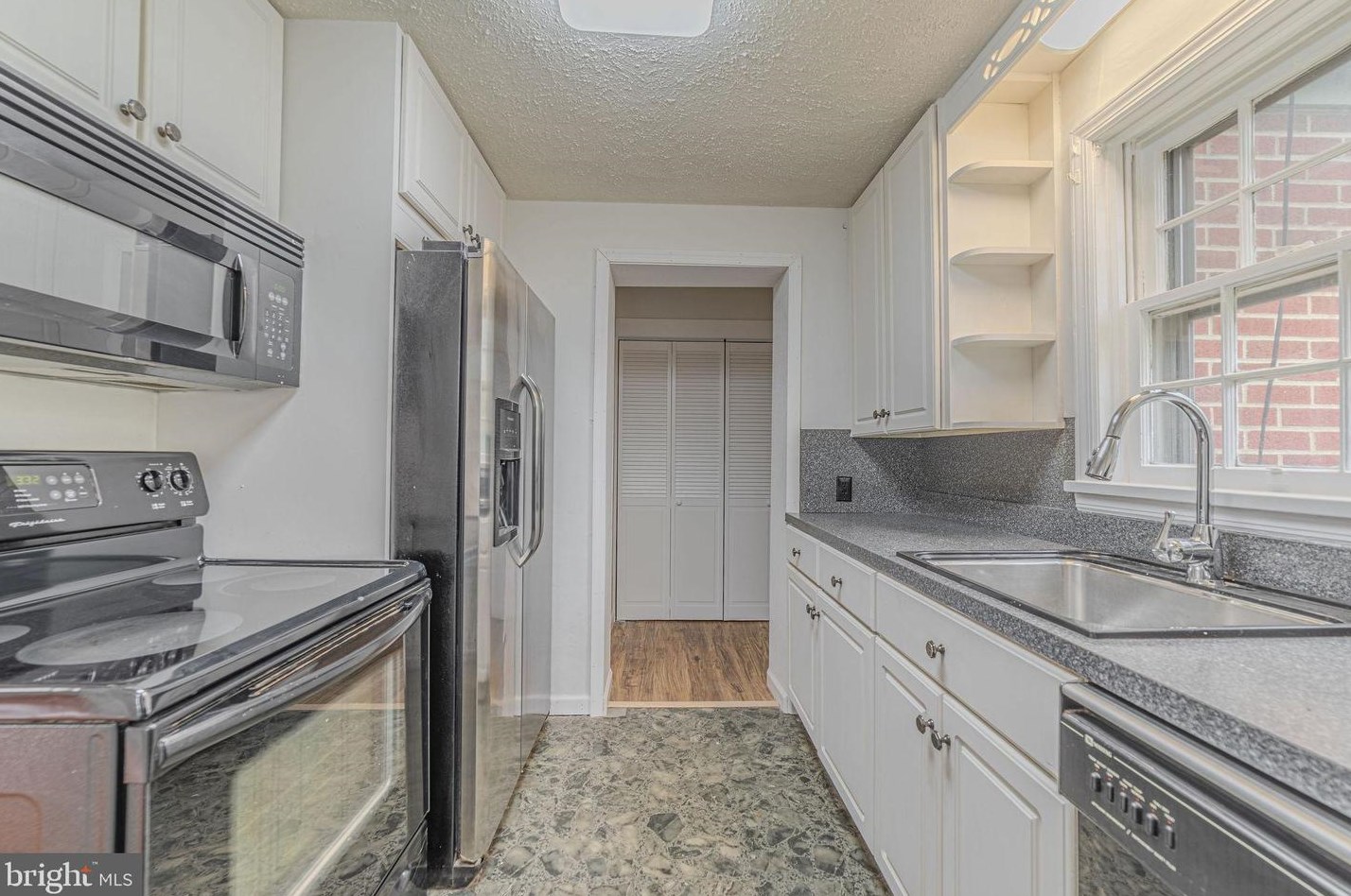 426 Tennessee Ave, Martinsburg WV 25401-2260 exterior