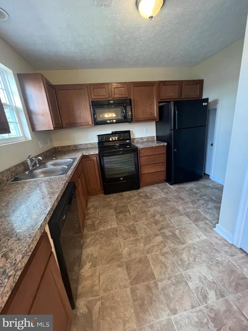 28 Toad Stool Ln, Inwood WV  25428-2200 exterior