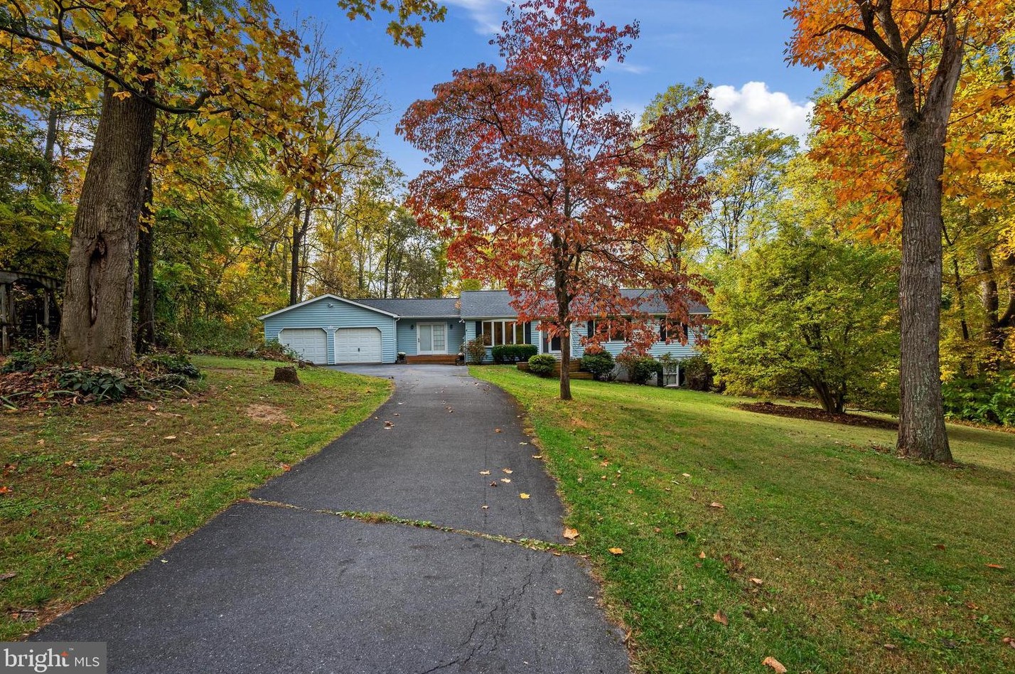 110 Chesley Dr, Falling Waters, WV 25419