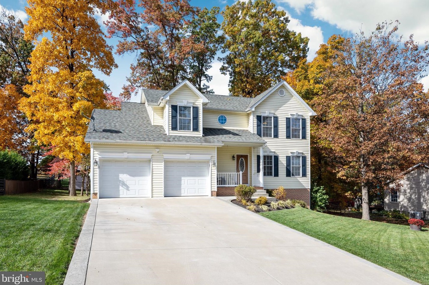 75 Dock Ln, Inwood, WV 25428