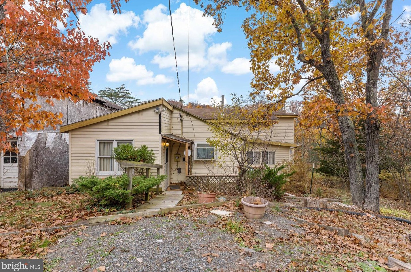 74 Luger Ln, Hedgesville, WV 25427