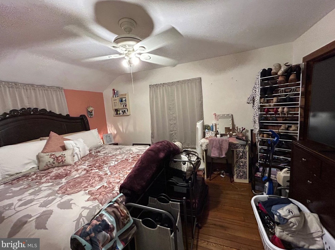 220 John St, Martinsburg WV  25401-4217 exterior