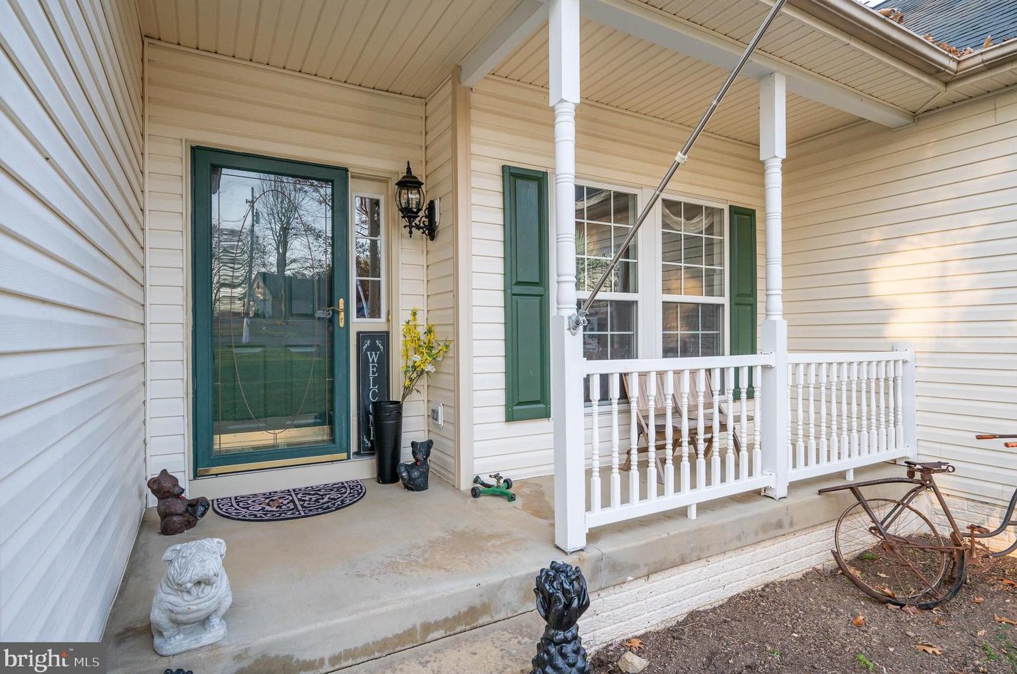 220 Shadow Ln, Martinsburg, WV 25403-6665