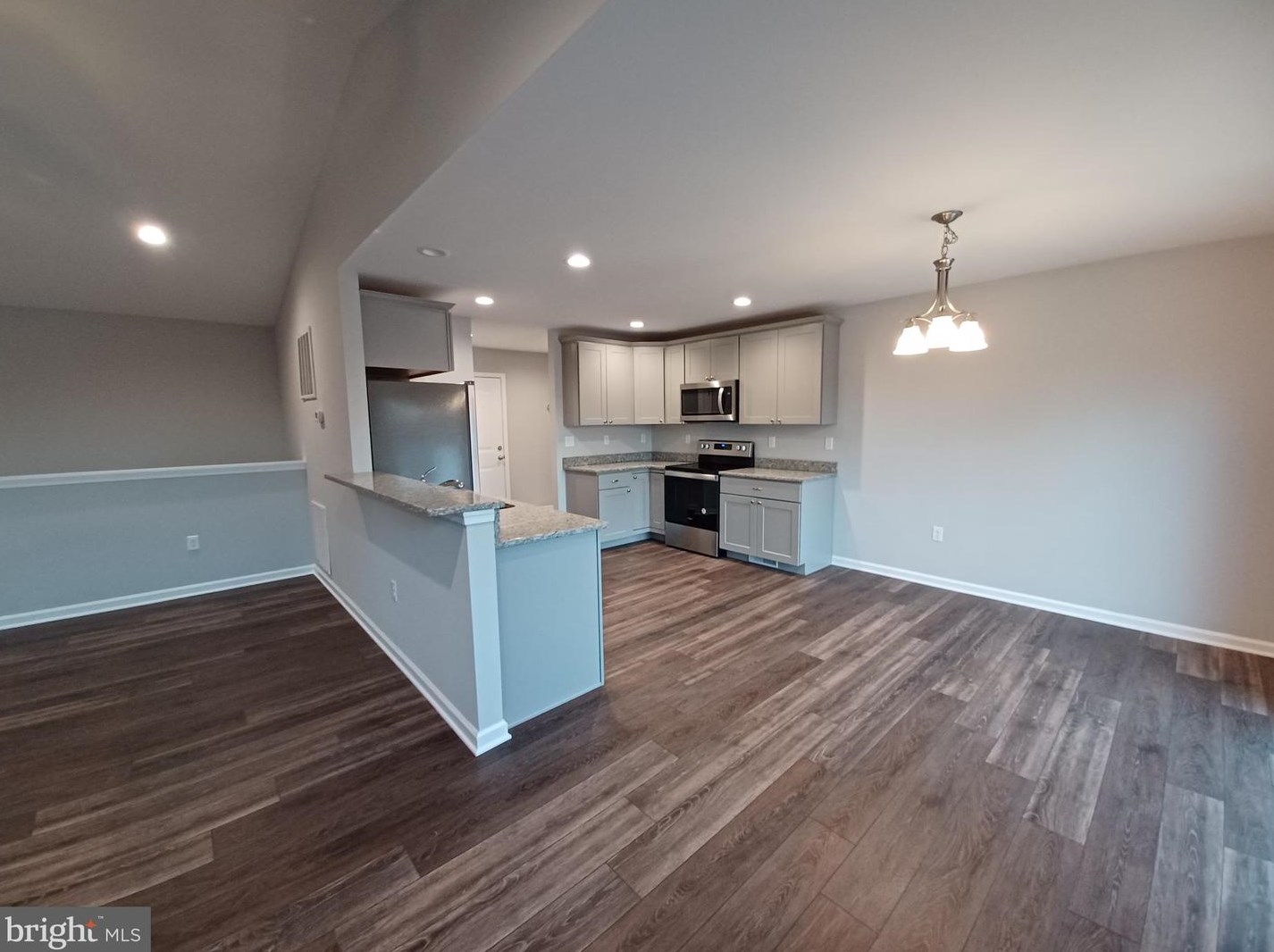 846 Basin Dr, Inwood WV 25428-3214 exterior