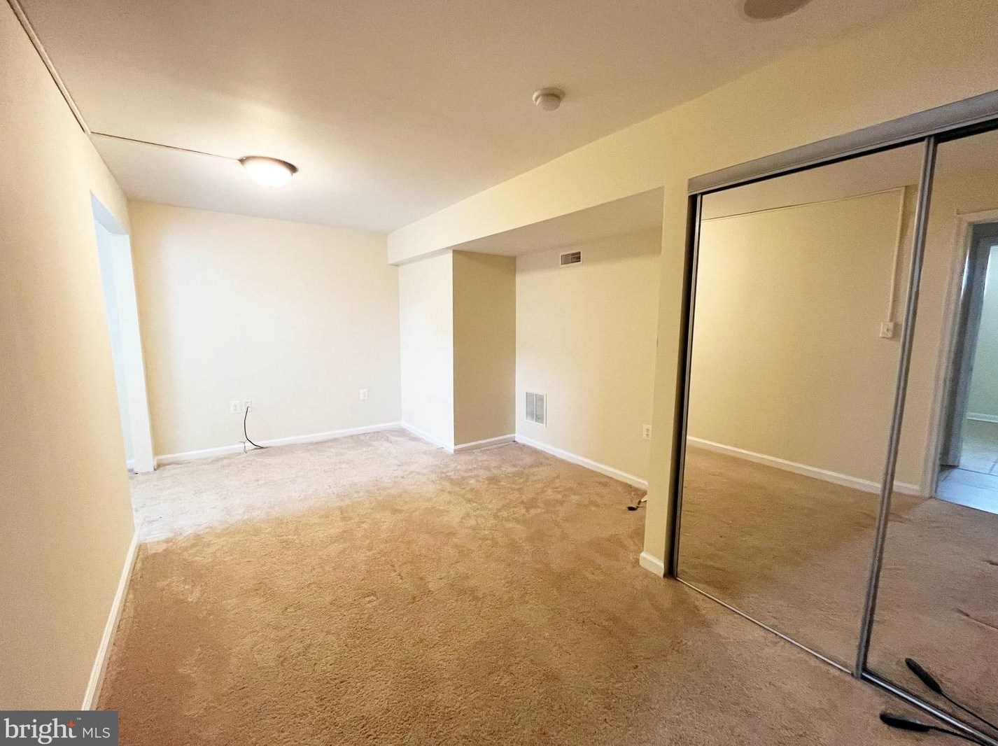 75 Marblehead Rd #b, Inwood, WV 25428