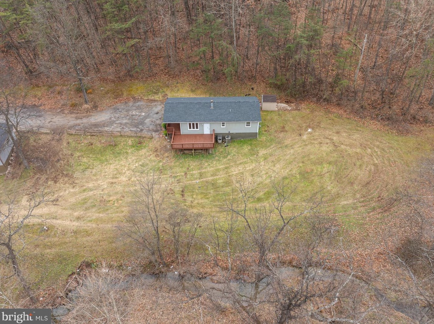 89 Platt Mountain Ln, Inwood, WV 25428-3560
