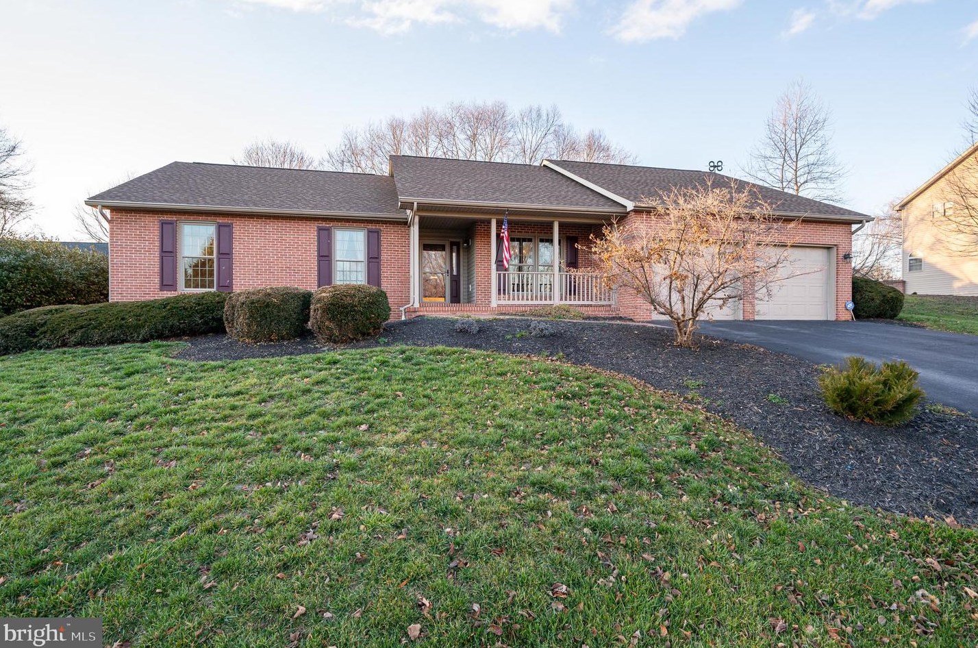 403 Azalea Ln, Martinsburg, WV 25401-2089
