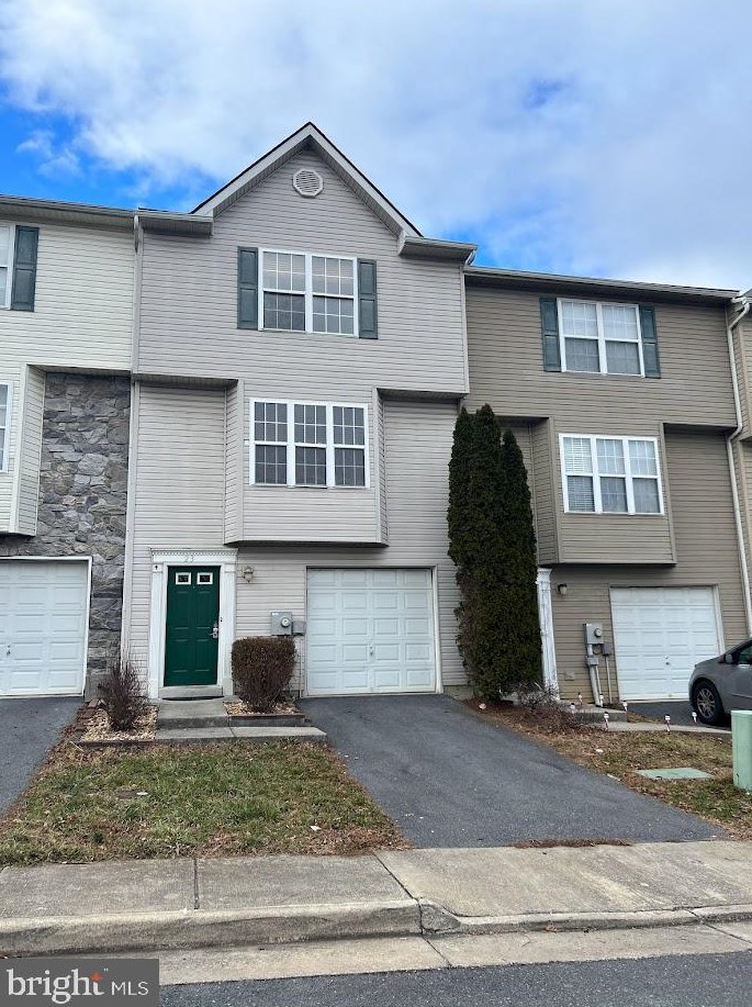 23 Talia Dr, Inwood, WV 25428