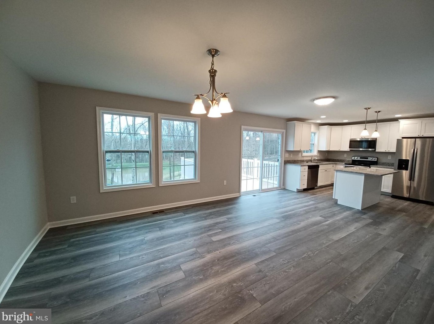 892 Basin Dr, Inwood WV 25428-3214 exterior