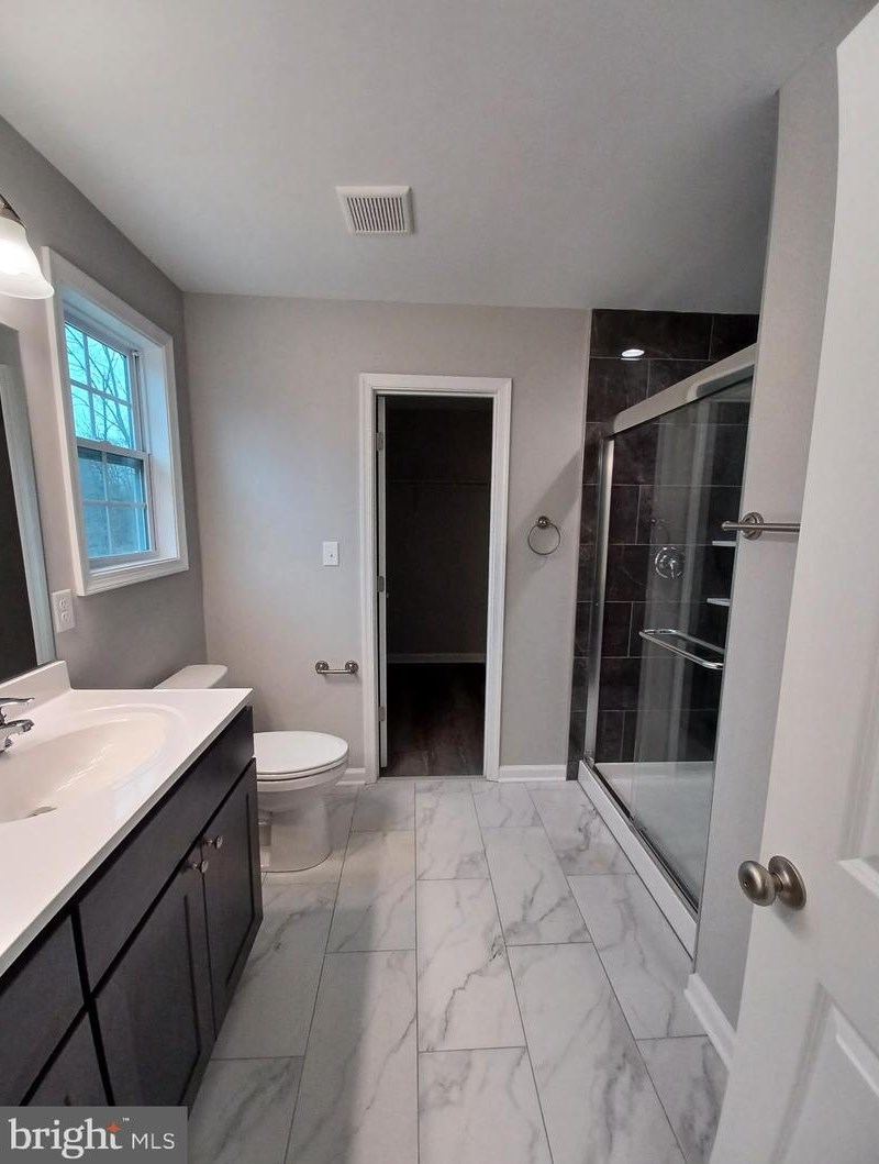 892 Basin Dr, Inwood WV 25428-3214 exterior