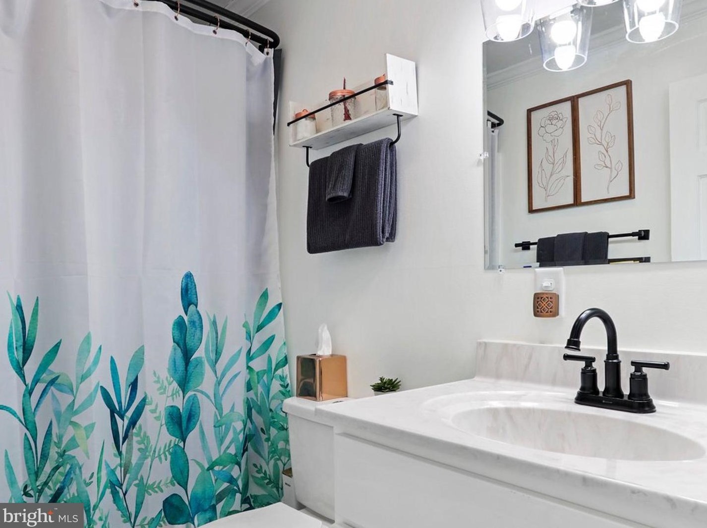 433 Mimosa Dr, Martinsburg WV  25404-0645 exterior