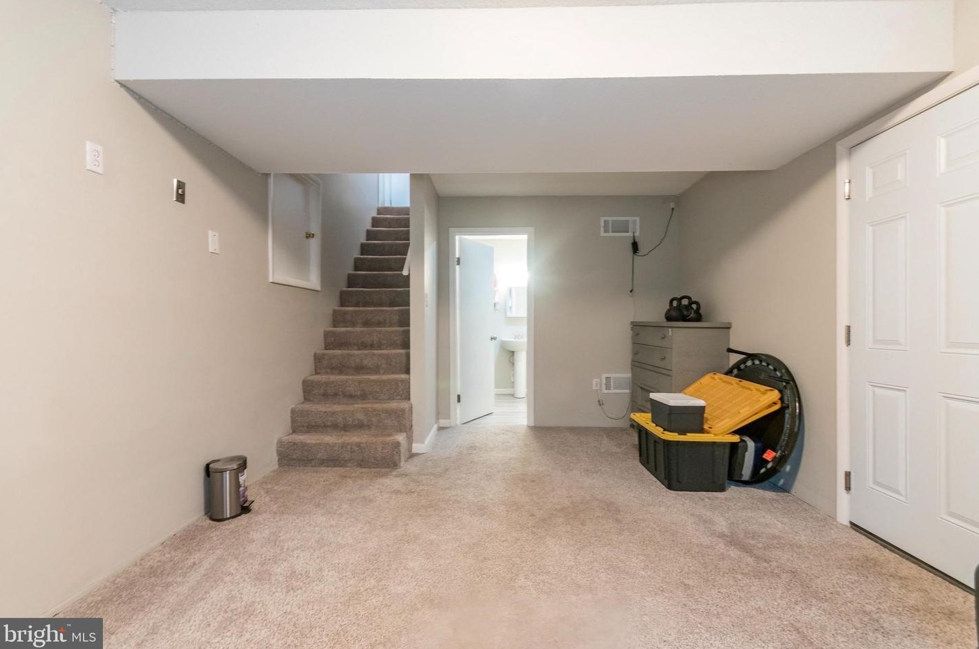 108 Rosewood Dr, Martinsburg WV  25401-2840 exterior