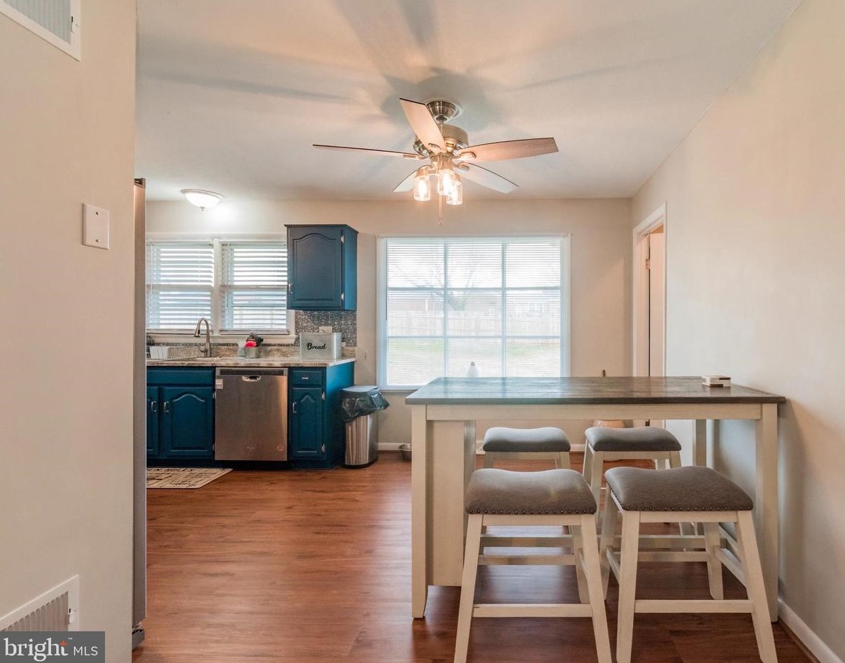 108 Rosewood Dr, Martinsburg WV  25401-2840 exterior