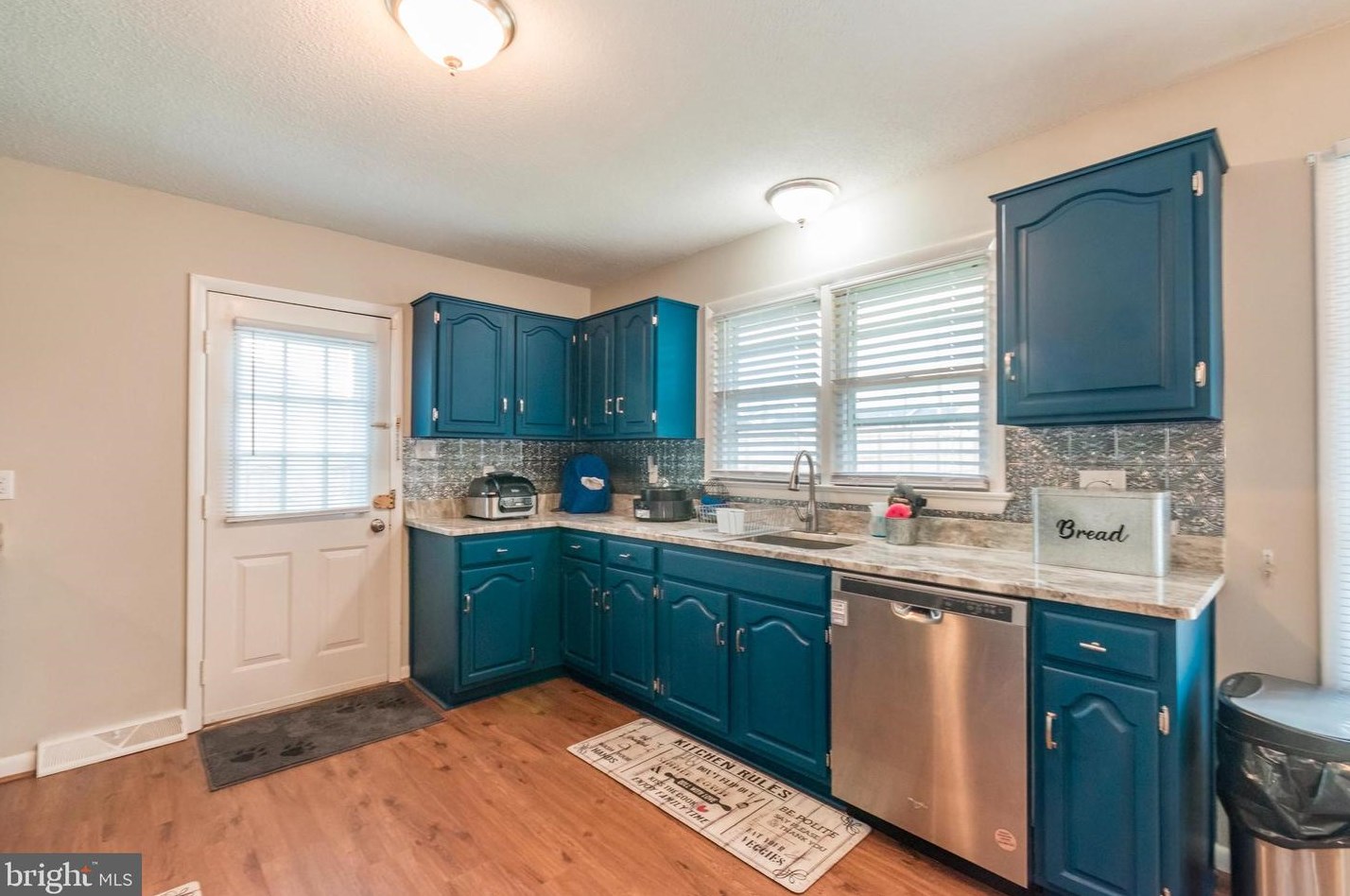 108 Rosewood Dr, Martinsburg WV  25401-2840 exterior